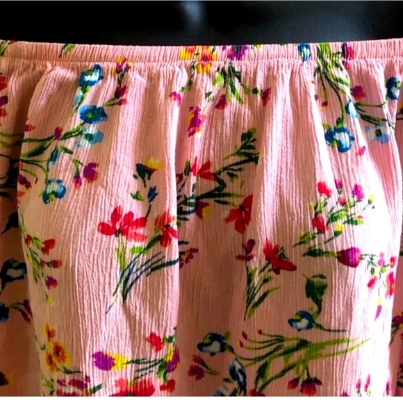 Ambiance flowy off the shoulder beautiful blouse - Picture 2 of 3